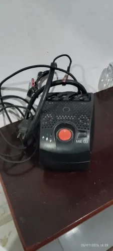 Carregador de bateria de carro