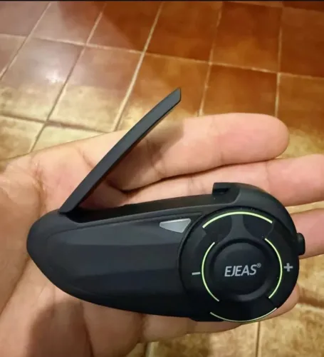 Intercomunicador EJEAS Q8 Capacete Moto Fala e Escuta Música