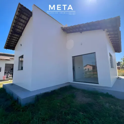 VENDE-SE CASA COM AMPLO TERRENO NO BAIRRO SAID SALOMÃO