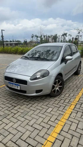 Fiat Punto Attractive 1.4 Fire Flex 8V 5P 2011
