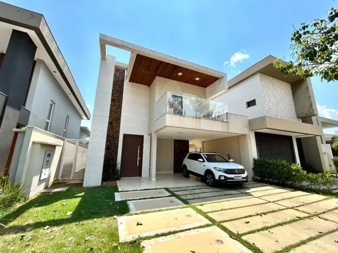 Condomínio Belvedere II / Sobrado com 3 suítes - Armários planejado e ares condicionado