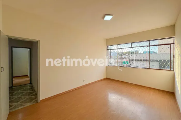 Apartamento de 03 quartos à venda no Floresta!