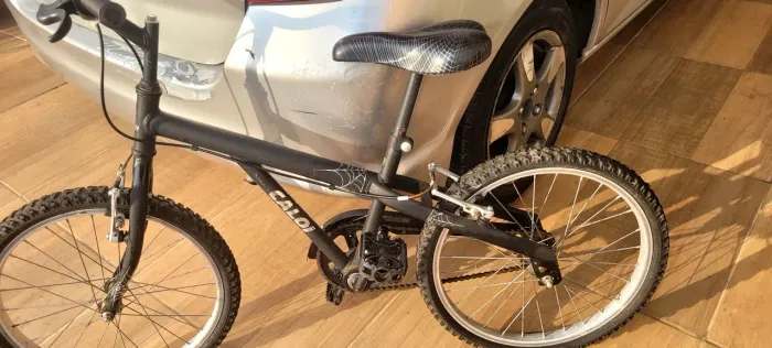 Bicicleta Caloi aro 20 preta