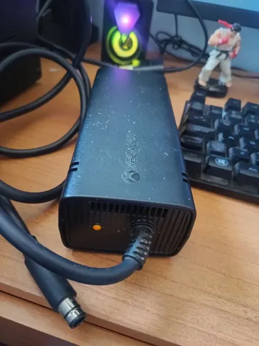 Fonte Xbox 360 super slim
