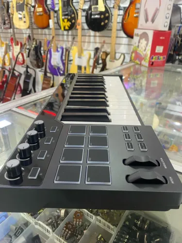 Teclado Controlador Donner starrykay 25