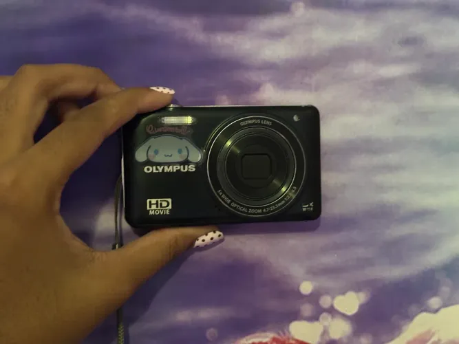 Câmera Cybershot Olympus