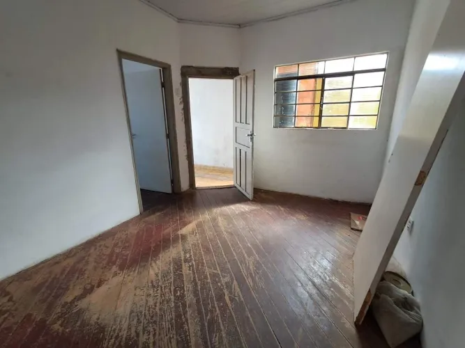 Casa 2 quartos à venda com 159 m² na Vila Camargo.