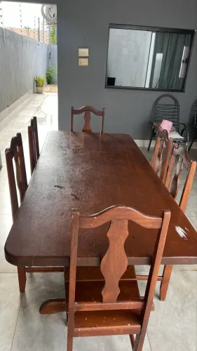 Mesa de madeira 6 lugares