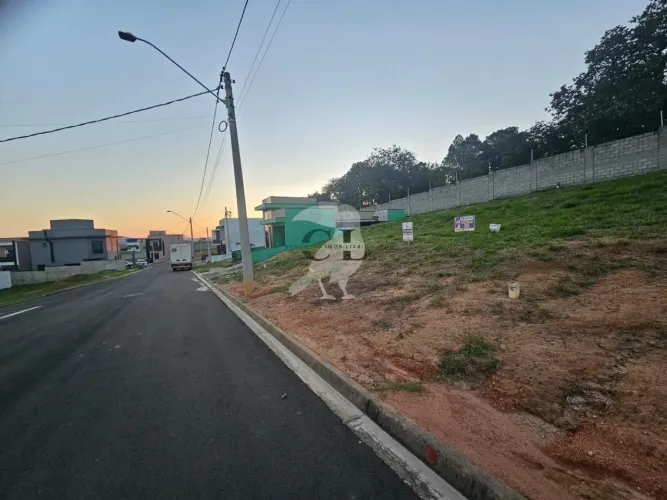 Terreno para Venda em Araçariguama, Meirelles