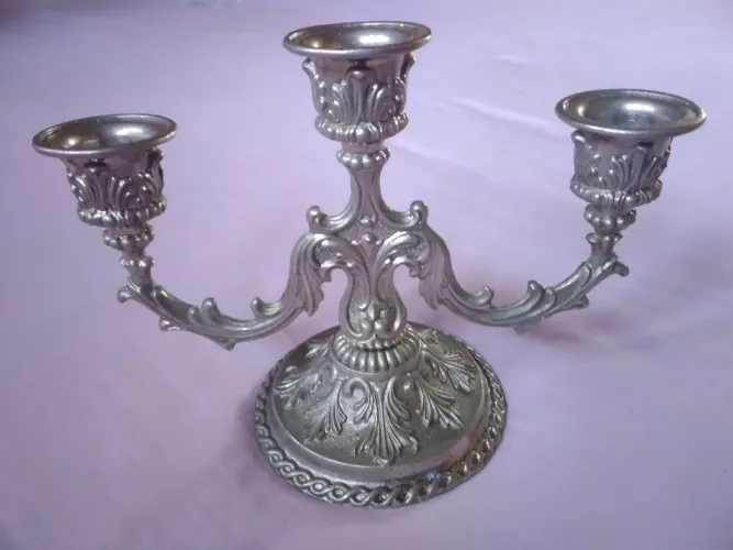 Castiçal Vintage em bronze 