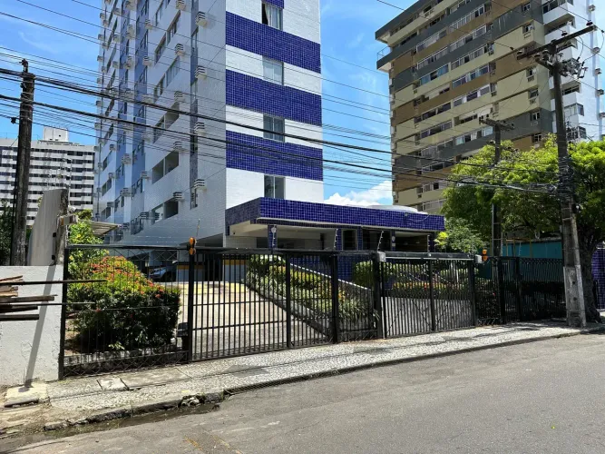 APTO 2 QTOS NO CORAÇÃO DO BAIRRO DO ESPINHEIRO APENAS R$ 350 MIL !