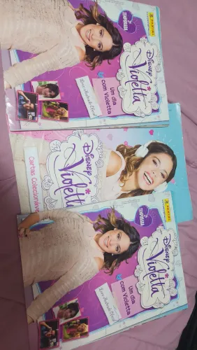 Álbum incompleto da Violetta 2a..temporada