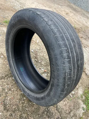Pneu 215/55r17