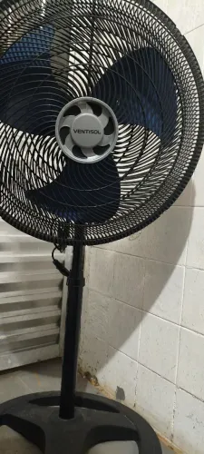 Ventilador de torre modelo ventisol 220 volts usado em perfeito estado 