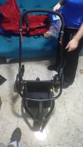 Carrinho + Bebê Conforto Safety 1st