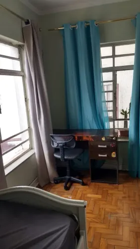 Quarto individual excelente localização