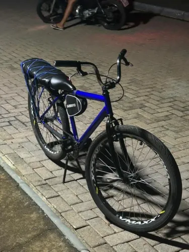 Bicicleta Montadinha aro26 nova com um par de praieiro novo de brinde