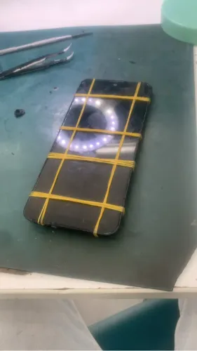 Comprou celular quebrado 