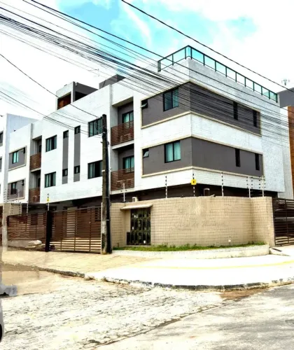 Apartamento Térreo 2 quartos Prédio com Piscina no Aeroclube - João Pessoa - PB