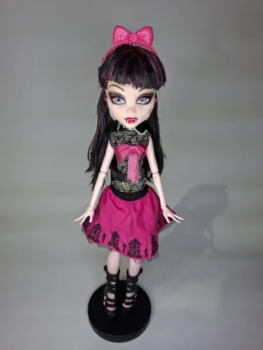 Boneca Monster High Draculaura Picture Day Original Mattel