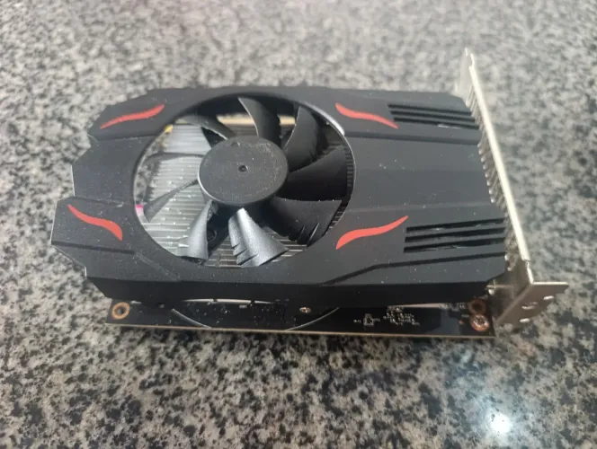Placa de vídeo rx550 4gb (Com defeito)