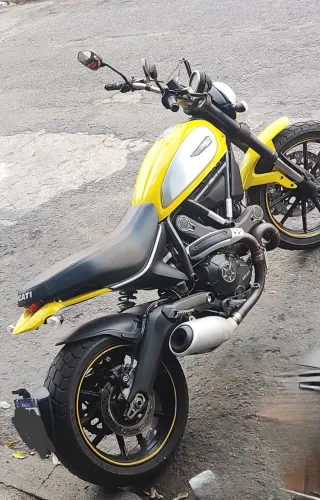 Ducati Scrambler Icon 800