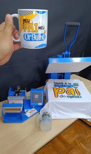 Máquina de prensa plana e canecas
