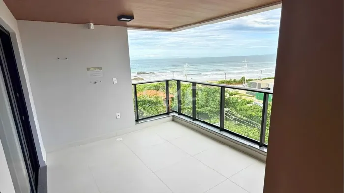 Apartamento à Venda em Gravatá - Navegantes | 2 Dormitórios [002515]