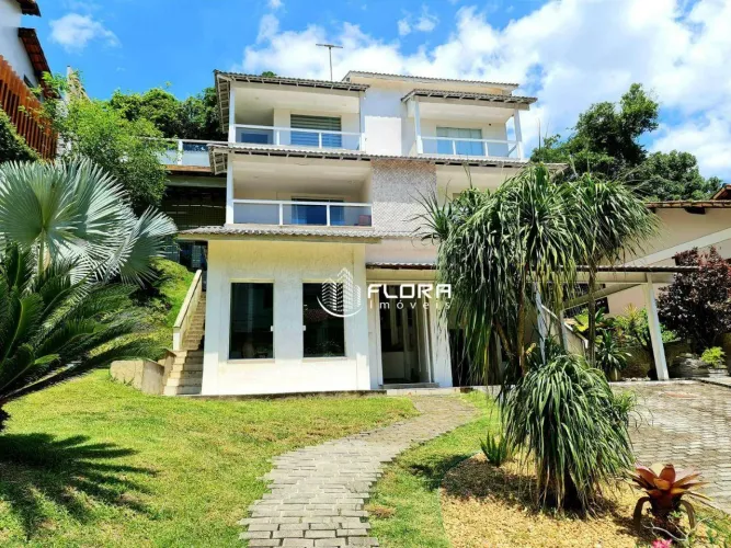 Casa com 4 dormitórios à venda, 350 m² por R$ 1.400.000,00 - Pendotiba - Niterói/RJ