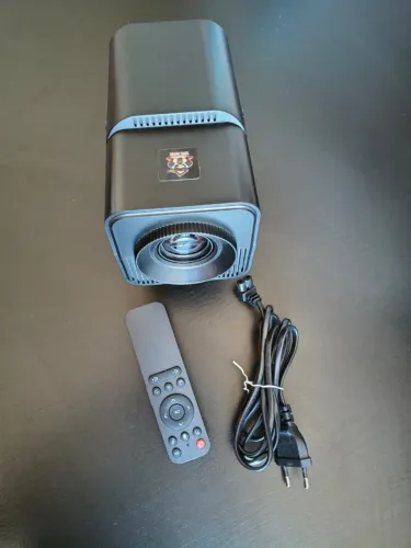 Projetor HY320