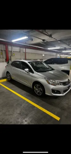 Citroen C4 Lounge Exclusive 1.6 Turbo Flex Aut. 2015