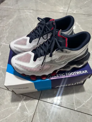 Mizuno Wave Prophecy 15