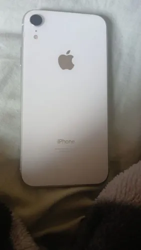 Vendo um telefone