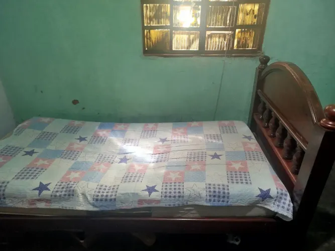 Cama de Solteiro Madeira Rústica 