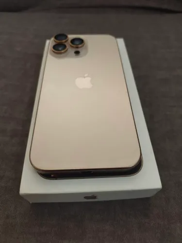 iPHONE 16 PRO MAX ESTADO DE ZERO