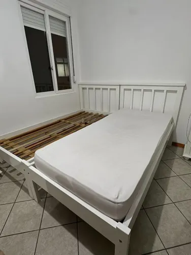 Cama de solteiro + colchão