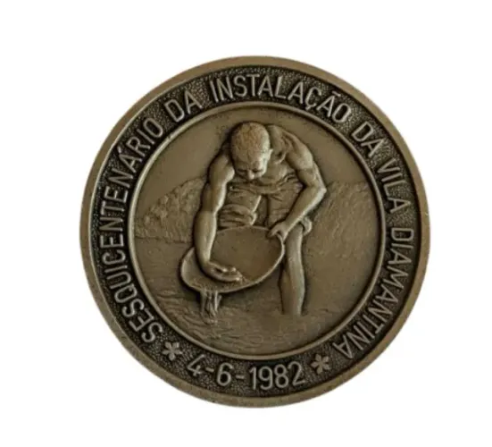 Medalha Sesquicentenário da Instalação da Vila Diamantina