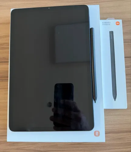 Tablet Xiaomi Pad 5 256GB com Caneta Original e Teclado Bluetooth