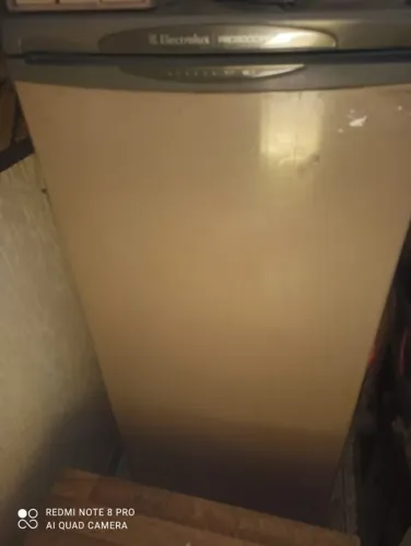 Freezer Vertical 127V( Retirar no Local )