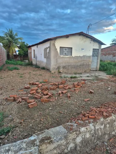 Casa/terreno em Sousa PB 
