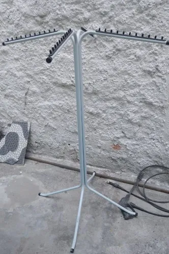 Arara de chão