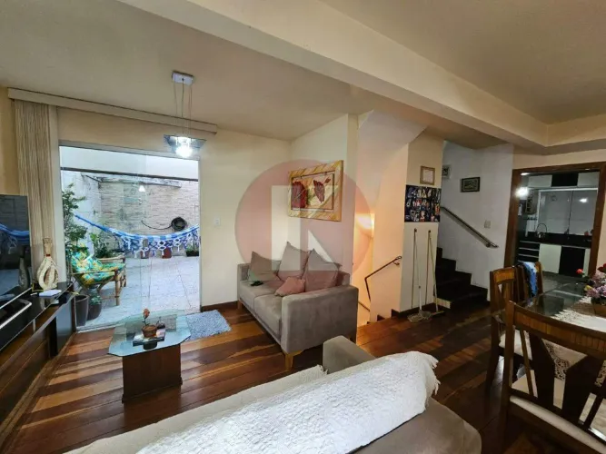 Casa à venda, 4 quartos, 3 suítes, 4 vagas, Álvaro Camargos - Belo Horizonte/MG