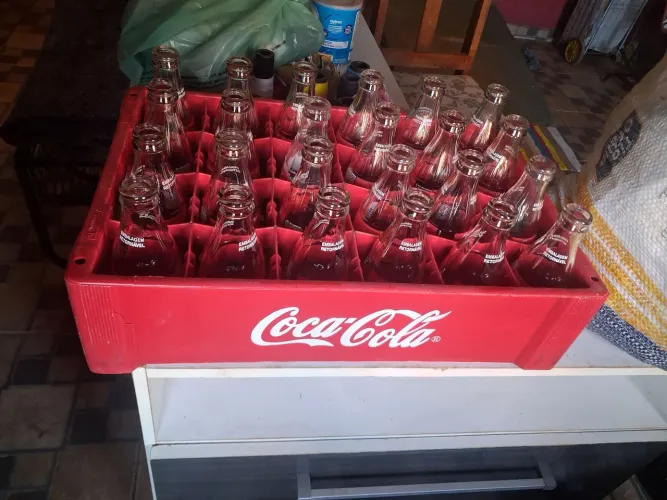 Coca-cola retornável de vidro de 200ml...coquinha.