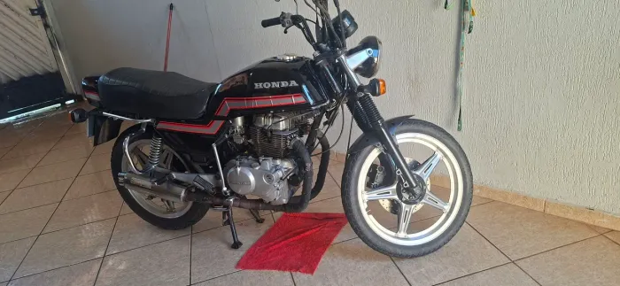 Cb 400