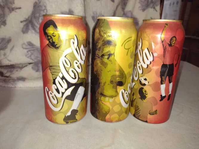Lotes de 3 latas coca cola pele