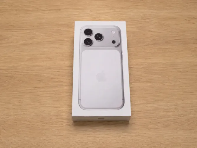 iPhone 17 Pro Max 256 silver 