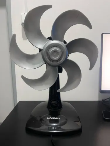 Ventilador Mondial - Queimado