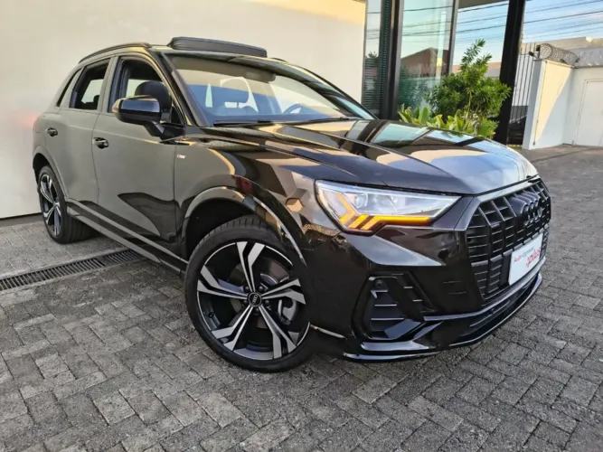 Audi Q3 Perf. Black.plus 2.0 TFSI Tip. Quat. 2025