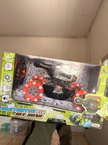 Carrinho de controle remoto Destroyer 4x4