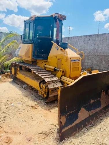 Trator de Esteira Komatsu D51EX - 2013 - 8.000 horas